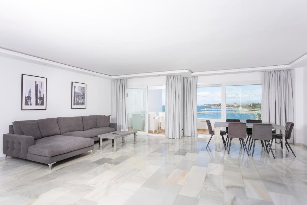 Deluxe Three-Bedroom Apartment Sea View Hot Tub,1296993994:JPEG